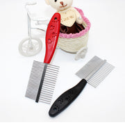 Pet grooming products   with shank footprint and dense teeth 