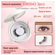 Eyelash packaging with lashes, clip, and text on a pink background