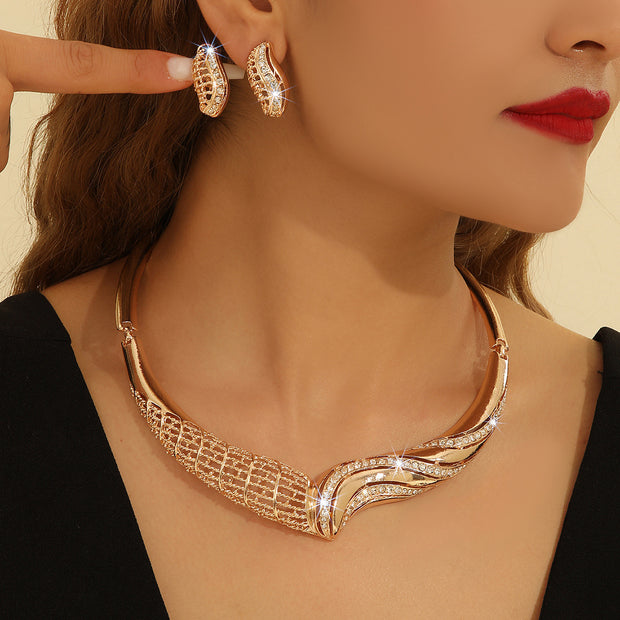 Metal Moon Necklace and Earrings Set for Women - Celestial Jewelry Gift