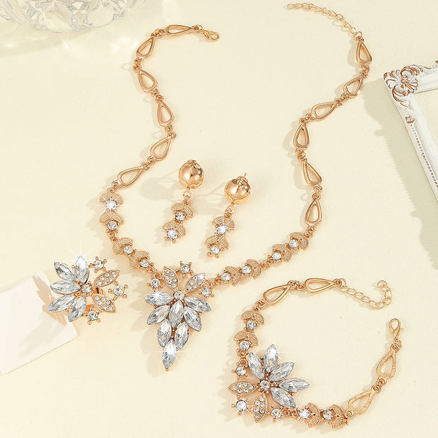 Women's Horse Eye Ornament Jewelry Set - 4-Piece Fashion Accessory for Stylish Outfits